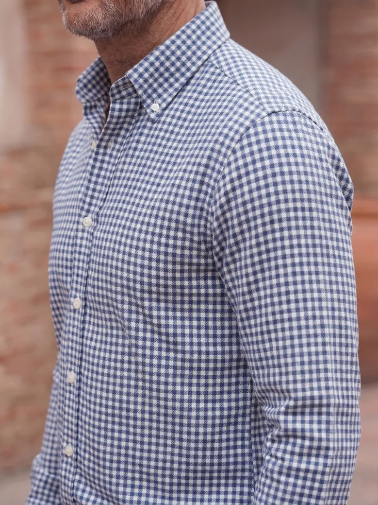 Easy-iron plain white poplin shirt
