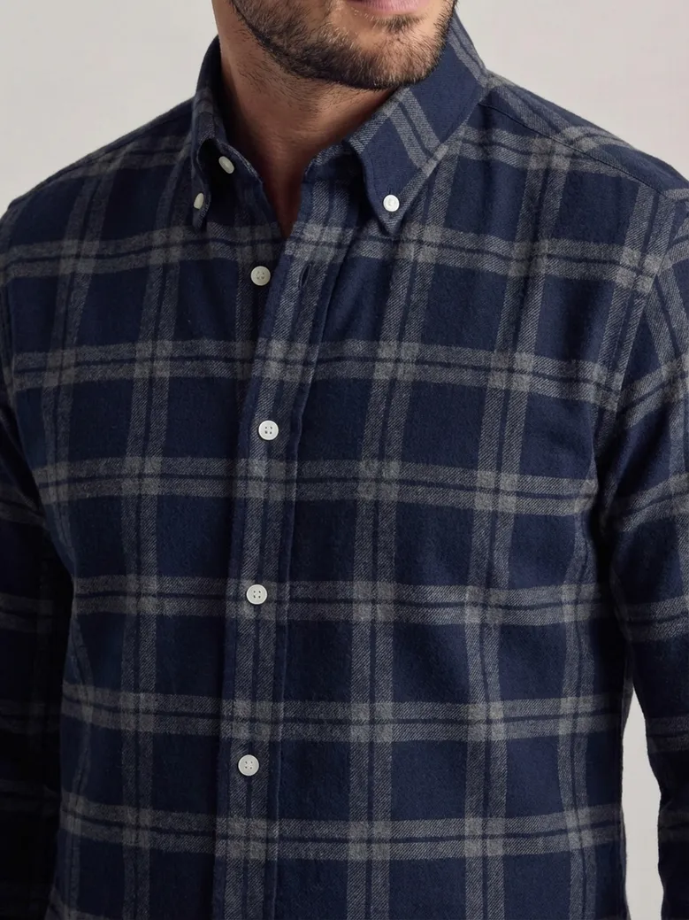 Easy-iron plain white poplin shirt