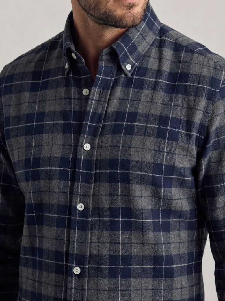 Easy-iron plain white poplin shirt