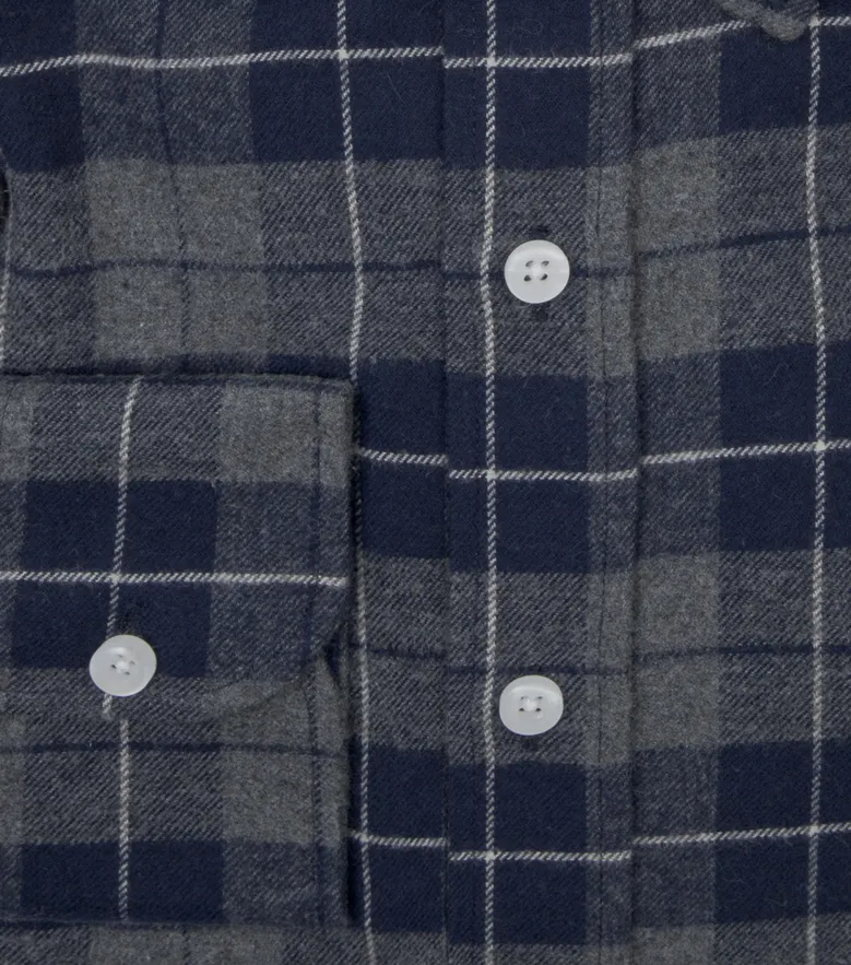 Easy-iron plain white poplin shirt