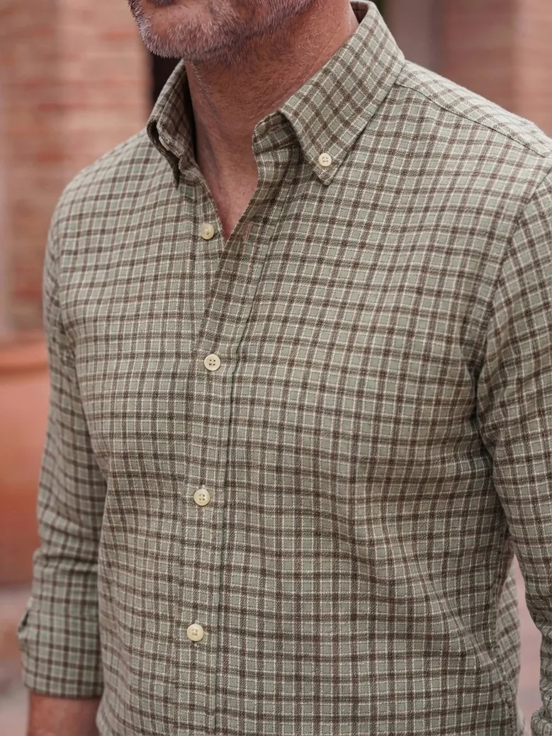 Easy-iron plain white poplin shirt