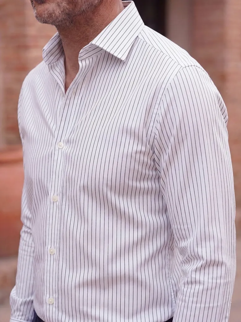 Easy-iron plain white poplin shirt